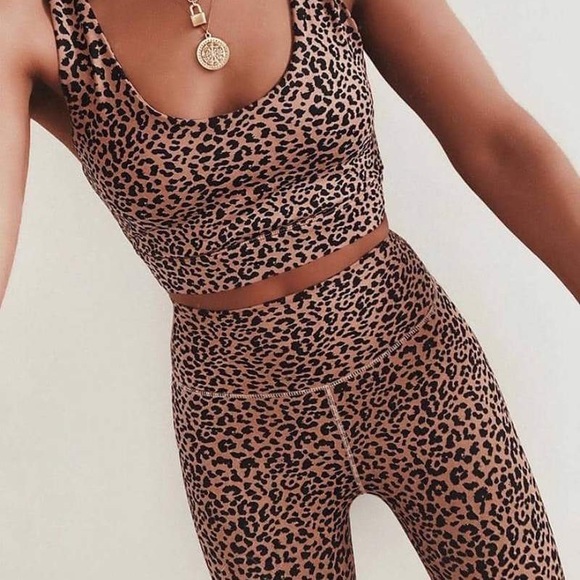 NWOT LEOPARD PRINT 7/8 LEGGINGS - Picture 11 of 11